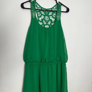 Lace/crochet pattern knee length dress